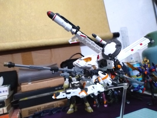 戴亚克隆 飞鹰变形突击兵（太空装备）