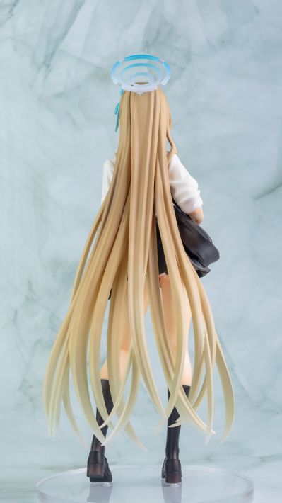 蔚蓝档案 一之濑明日奈 校服