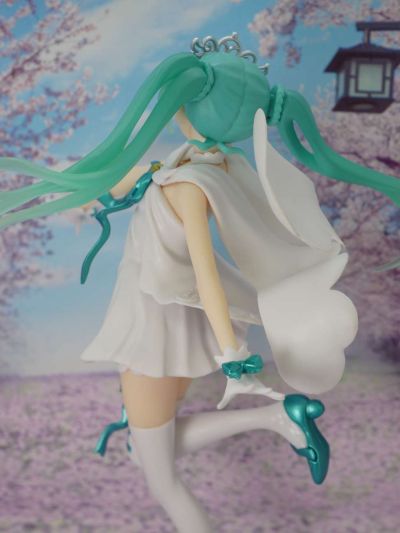 超级景品 “初音未来15周年纪念” 原画师：スオウ