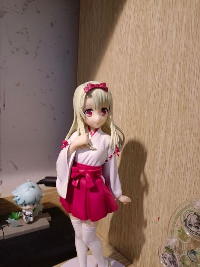 Fate/kaleid liner 魔法少女伊莉雅 伊莉雅丝菲尔・冯・爱因兹贝伦 巫女服