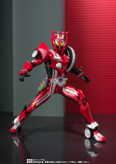 S.H.Figuarts 假面骑士驰骑 特莱多隆型  混合轮胎套装 -S.H.Figuarts15周年纪念版-