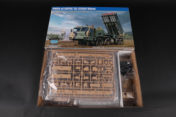 编号:85529 1/35 装甲车辆系列 俄罗斯S-350E“勇士”导弹防空系统