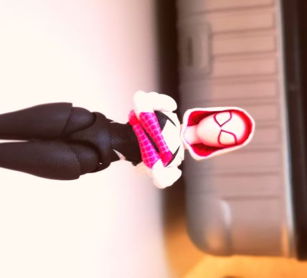 S.H.Figuarts  蜘蛛格温（蜘蛛侠：纵横宇宙）