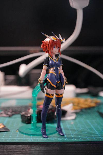 女神装置 机甲爱丽丝 金潟直美​ 卧薪