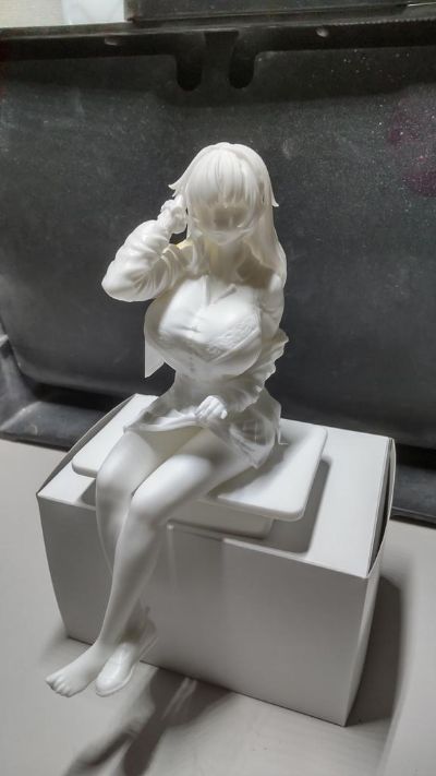 制服 伊蒂丝