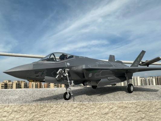 61124 杰作机系列 No.124 洛克希德马丁 F-35A 闪电Ⅱ