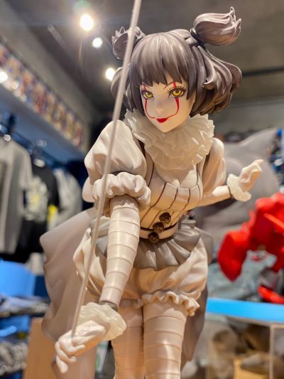 恐怖美少女 小丑回魂 潘尼怀斯（2017） 纯色版