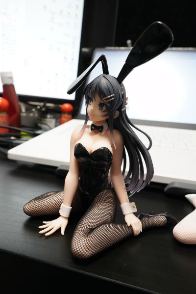 艺术家杰作+ 青春猪头少年不会梦到娇怜外出妹 樱岛麻衣～兔女郎～（TAiTO限定版）