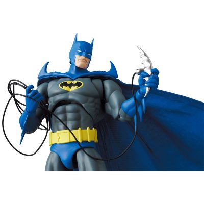 MAFEX 编号215  远征蝙蝠侠