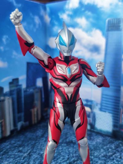 S.H.Figuarts 捷德奥特曼 尊皇形态