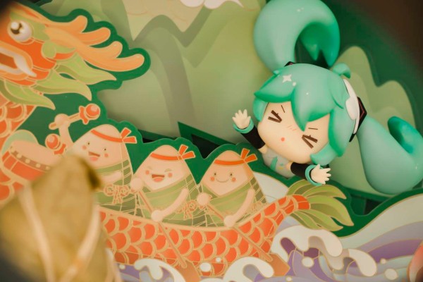 摔倒的初音未来系列 迷你手办