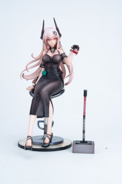 明日方舟 泥岩-黑曜石