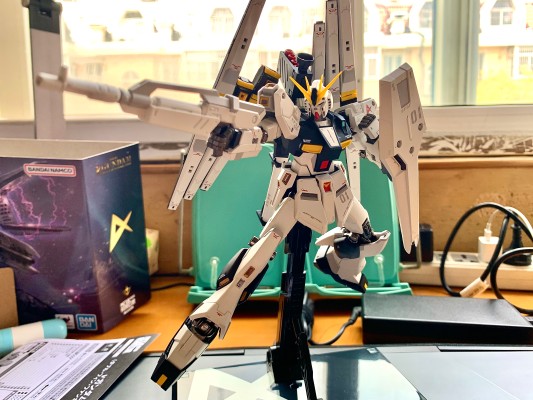 METAL ROBOT魂 ＜机动战士系列＞  Nu高达（双浮游炮装备型）