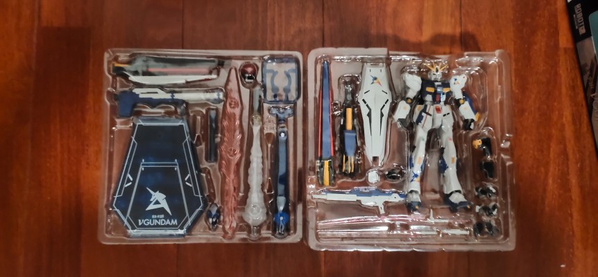 ROBOT魂＜机动战士系列＞  福冈实物大Nu高达立像 RX-93ff Nu高达配件包