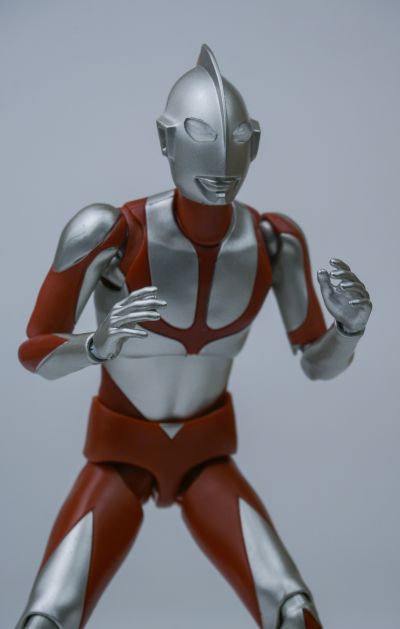 S.H.Figuarts 新·奥特曼 冒牌奥特曼