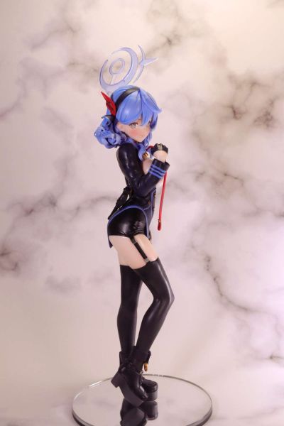 蔚蓝档案 天雨亚子 纪念大厅版