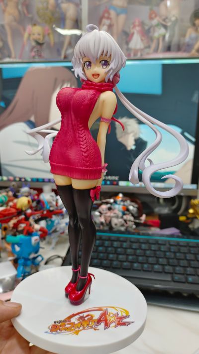 战姬绝唱AXZ  雪音克莉丝 迷人毛衣Style