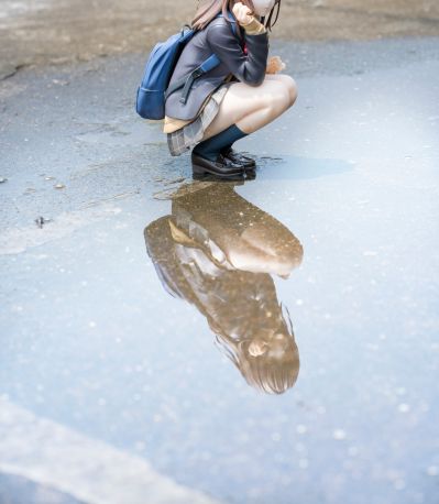 剃须。然后捡到女高中生。 荻原沙优