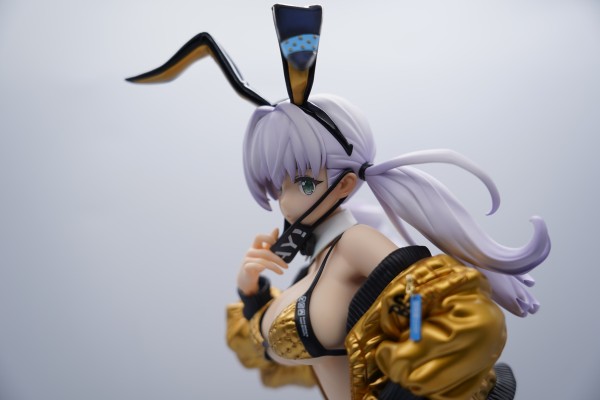 宇佐田美海 金色版