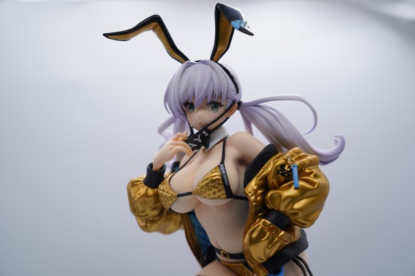 宇佐田美海 金色版