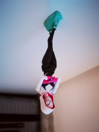 S.H.Figuarts  蜘蛛格温（蜘蛛侠：纵横宇宙）