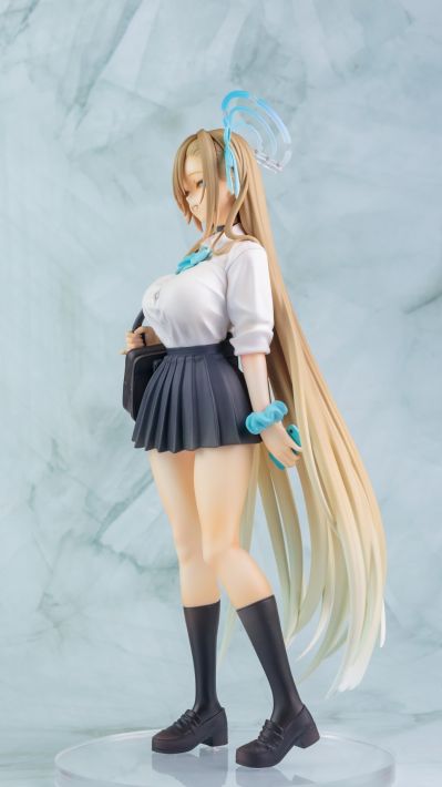 蔚蓝档案 一之濑明日奈 校服