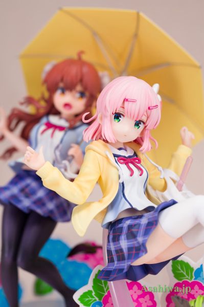 街角魔族 千代田桃 制服版