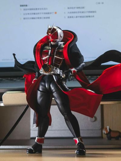 S.H.Figuarts(真骨雕制法)     假面骑士巫骑 火焰形态 10周年纪念版