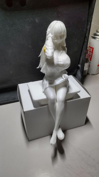 制服 伊蒂丝