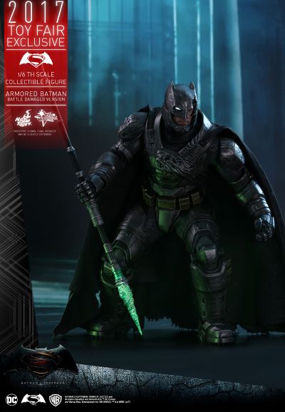 MMS417 蝙蝠侠大战超人：正义黎明 装甲蝙蝠侠 (战损版)
