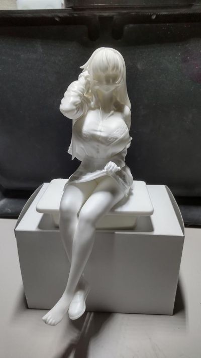 制服 伊蒂丝