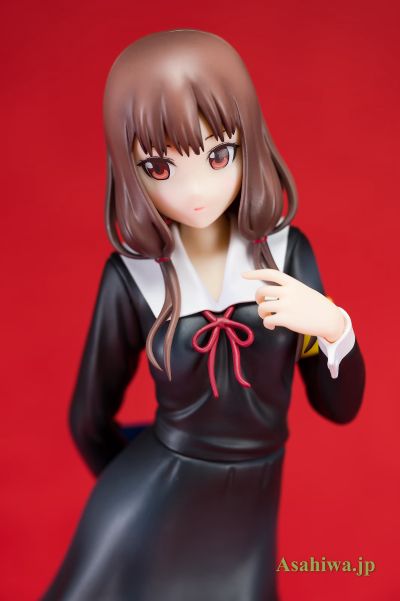 辉夜大小姐想让我告白～天才们的恋爱头脑战～ 伊井野弥子