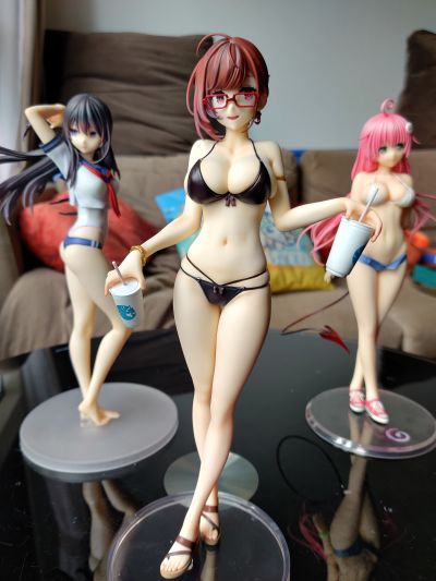 近视的姐姐 泳装