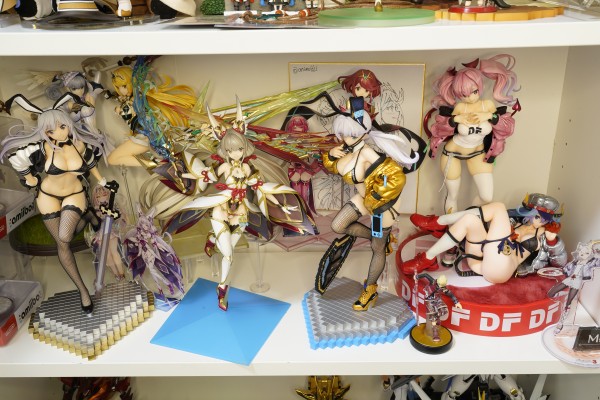 宇佐田美海 金色版