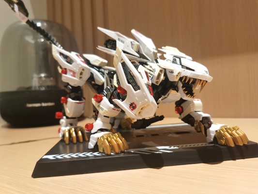 超合金 索斯机兽 RZ-041 零式长牙狮
