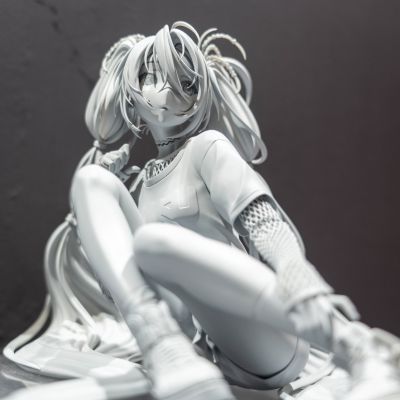 初音未来×米山舞 The Latest Street Style 