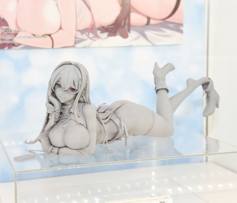 碧蓝航线 布莱默顿 周年纪念抱枕样式