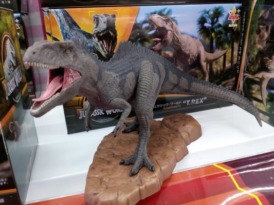 Luminasta 侏罗纪世界 巨兽龙