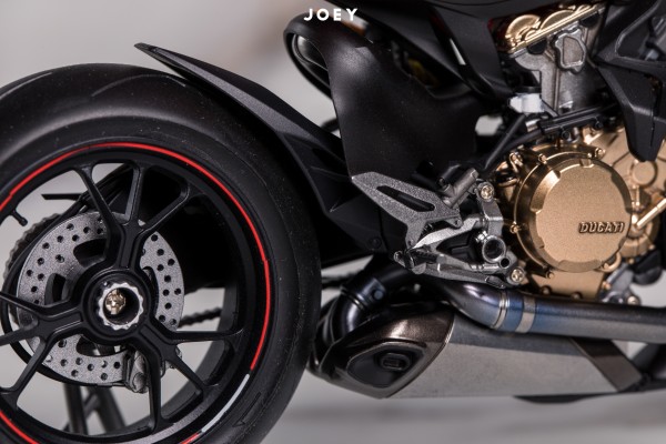 1/12 摩托车系列 No.129 杜卡迪 1199 Panigale S