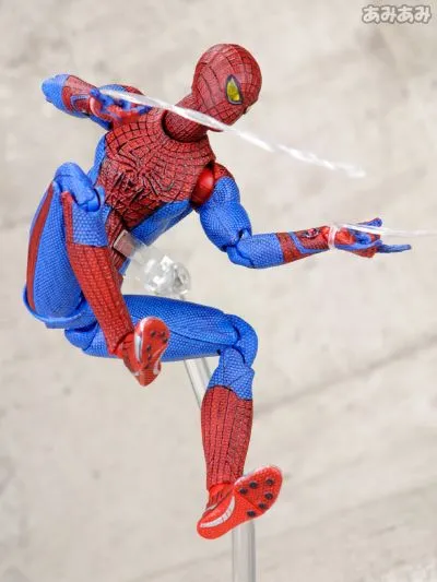 MAFEX 编号001 超凡蜘蛛侠