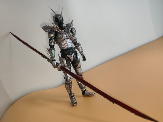 S.H.Figuarts 假面骑士暗日（BLACK SUN） 假面骑士影月