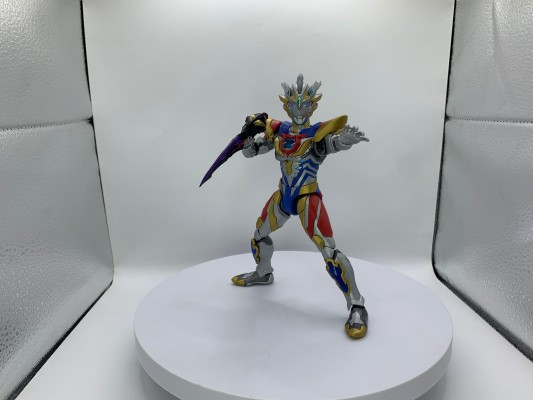 布鲁可超动积木人-传奇版   泽塔奥特曼-德尔塔天爪