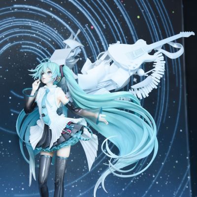 初音未来  16周年纪念款