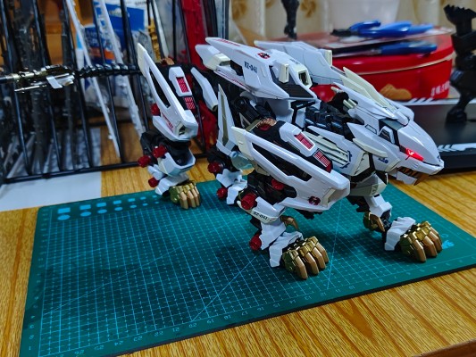 超合金 索斯机兽 RZ-041 零式长牙狮