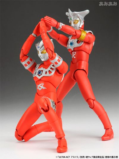 ULTRA-ACT 雷欧奥特曼（2011年发售）