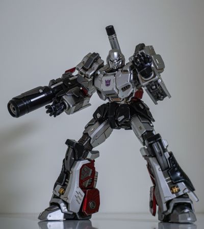 MDLX  变形金刚系列 威震天