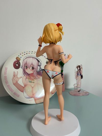 爱上火车 雏衣波莱特 比基尼泳装