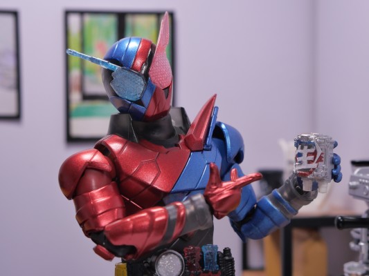 一番赏 S.H.Figuarts 假面骑士 D奖  假面骑士创骑 兔子坦克形态 透明黑