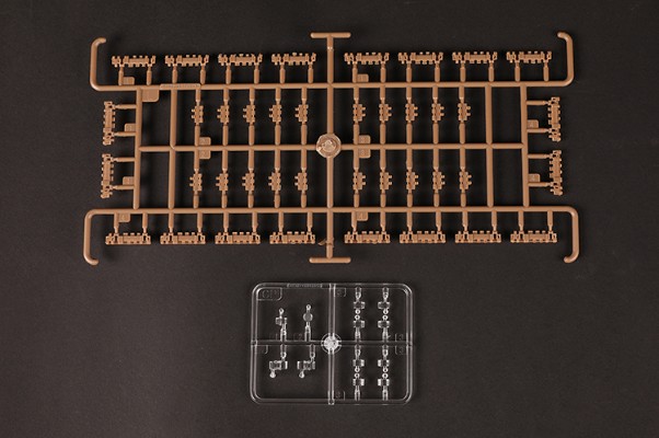 编号:84559 1/35 装甲车辆系列 德虎王重型坦克-亨舍尔炮塔105毫米火炮