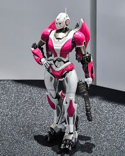 DLX 大黄蜂 阿尔茜